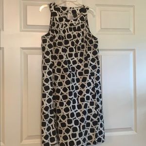 Dress sleeveless